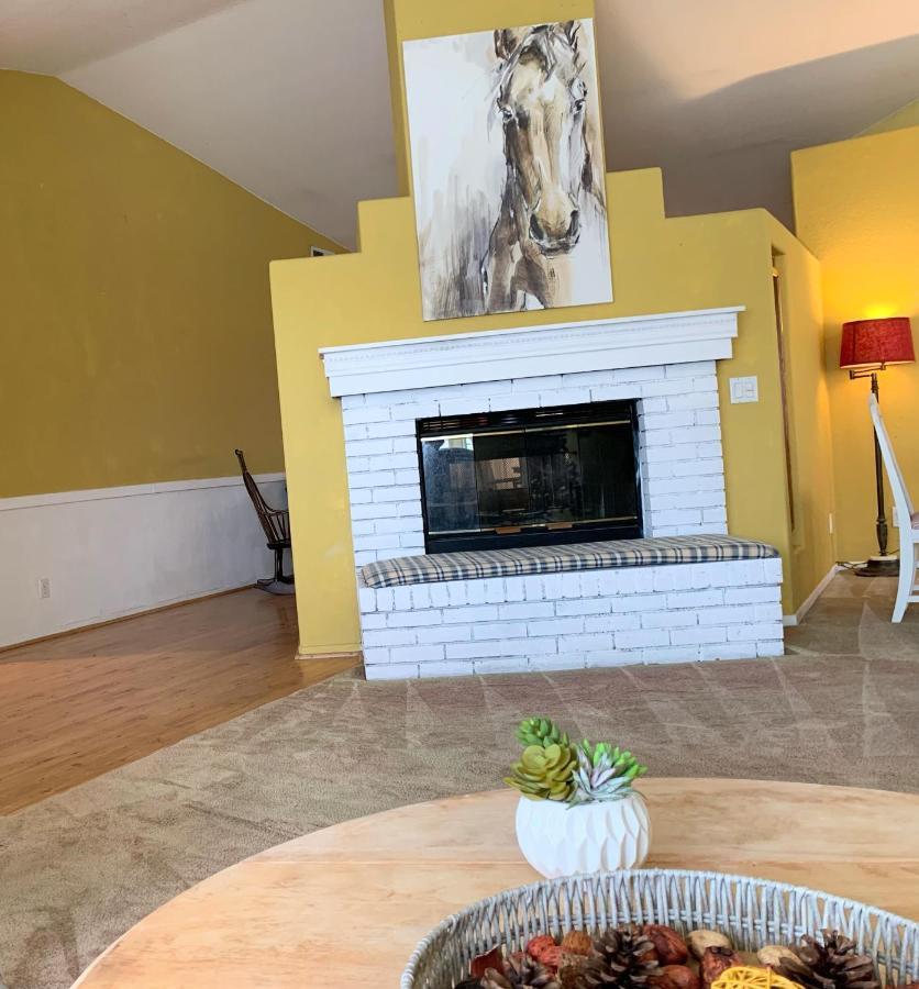 Evergreen Jolly Room With Tv Hemet Exterior foto
