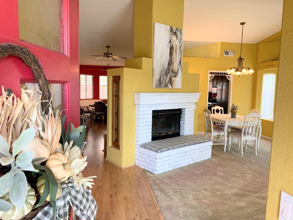 Evergreen Jolly Room With Tv Hemet Exterior foto