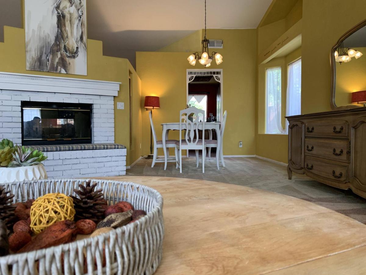 Evergreen Jolly Room With Tv Hemet Exterior foto