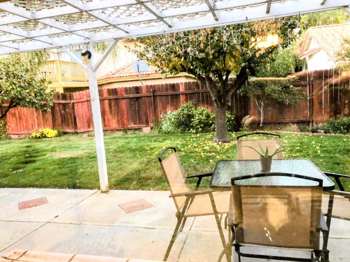 Evergreen Jolly Room With Tv Hemet Exterior foto